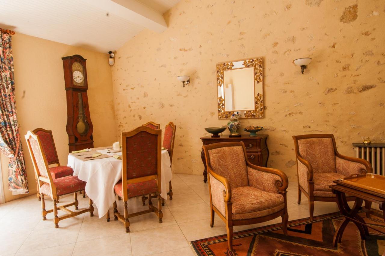 Les Chambres d'Hôtes de Château Vieux Robin Bégadan Exterior foto
